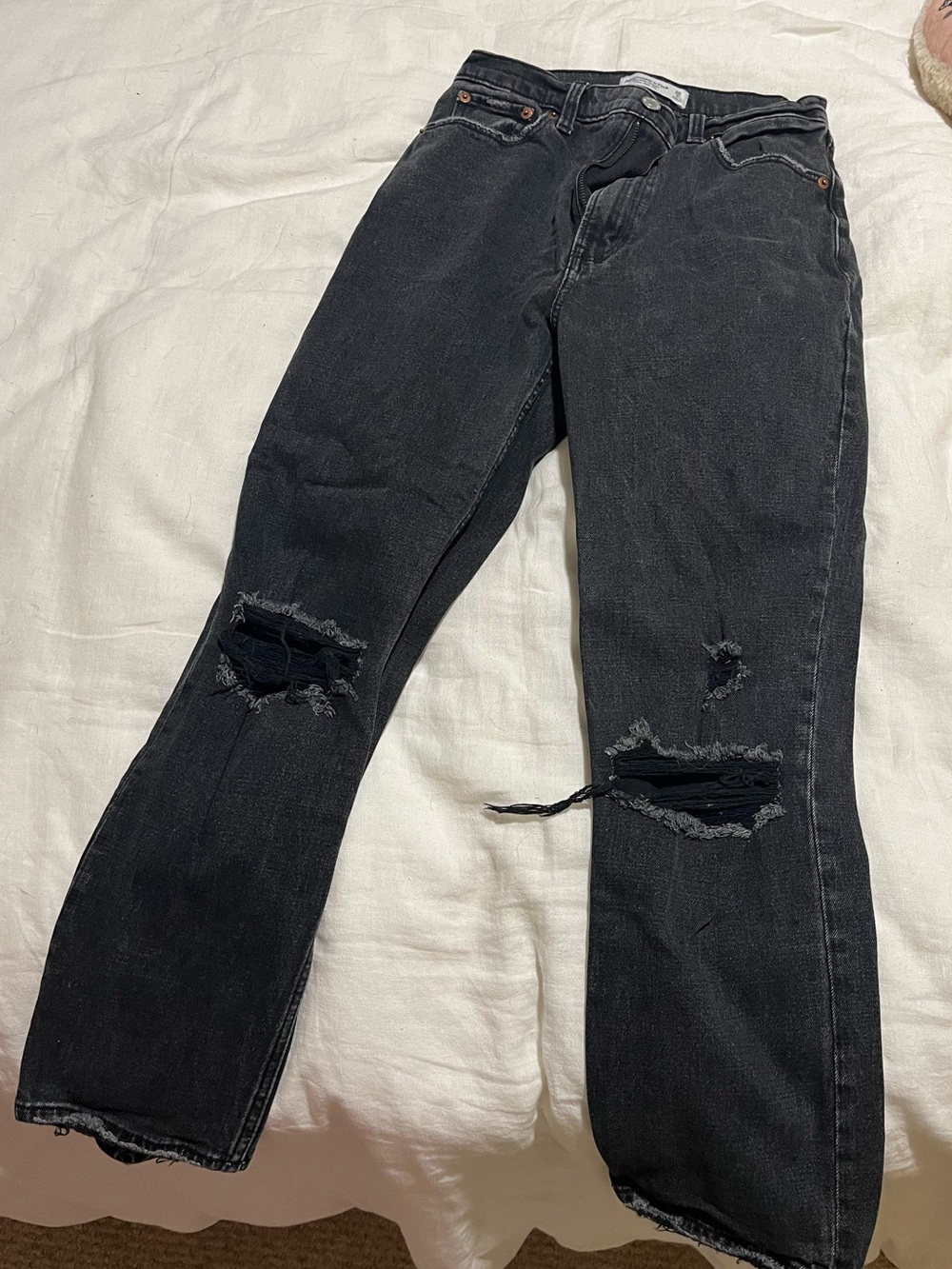 Abercrombie & Fitch Women's Mid Rise 90’s Straight Jeans Black Distressed